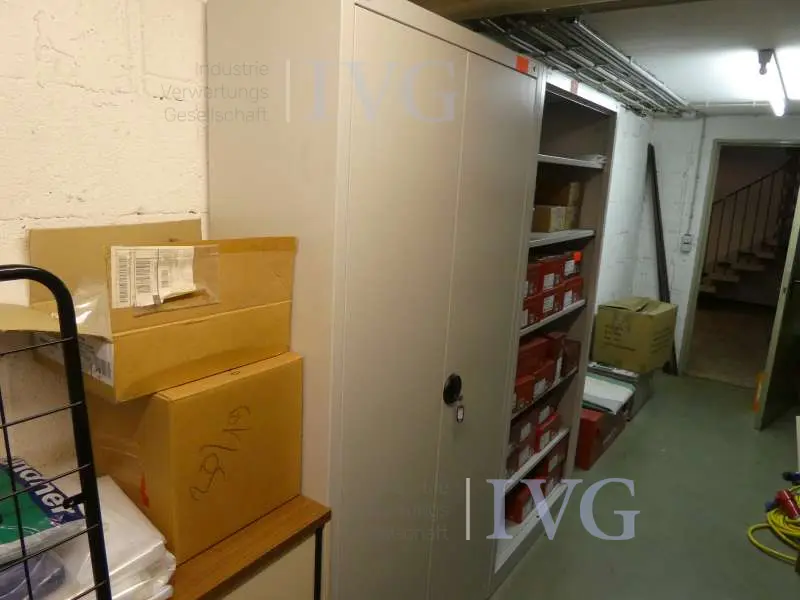 Stahl-Schrank (grau) CP